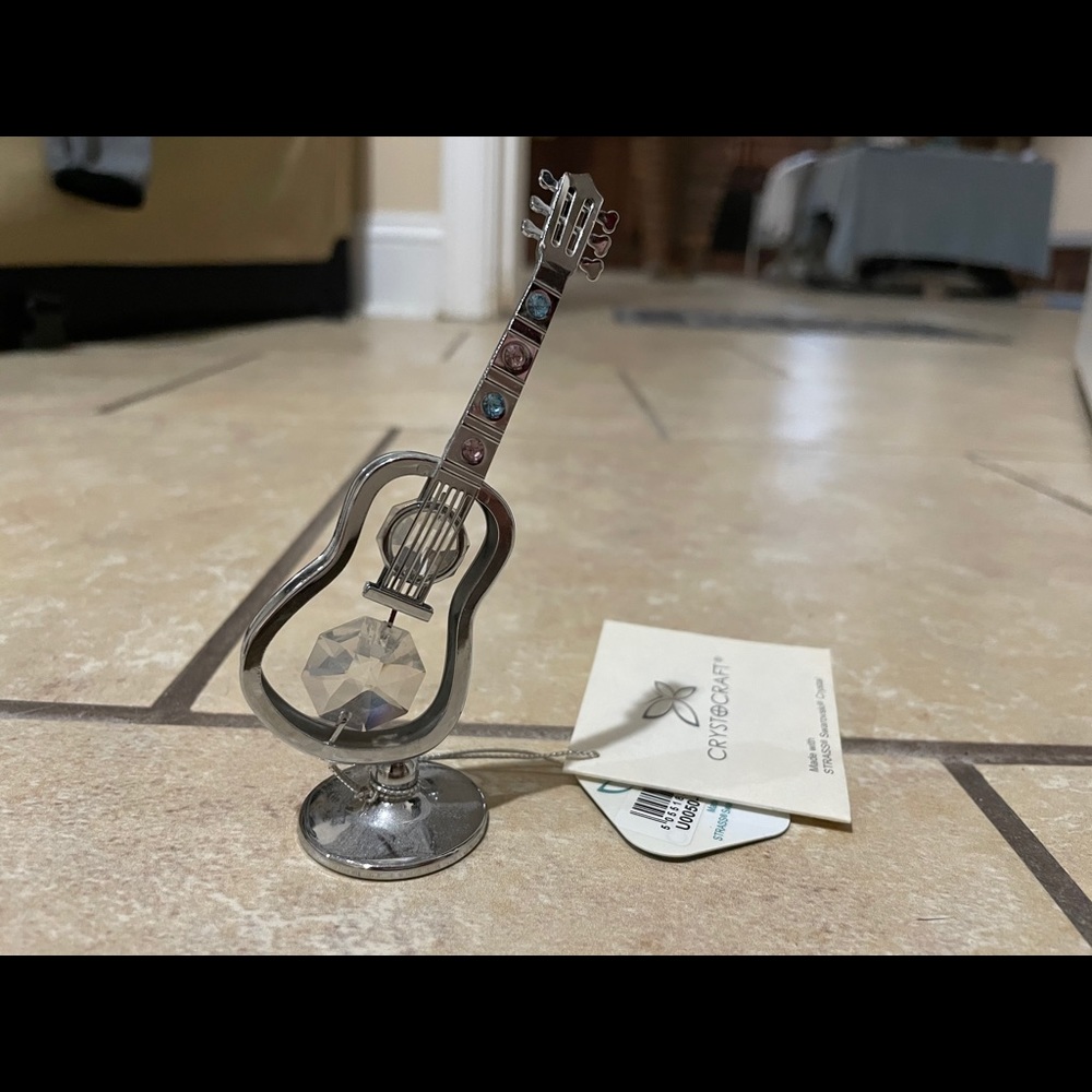 crystocraft guitar figurine